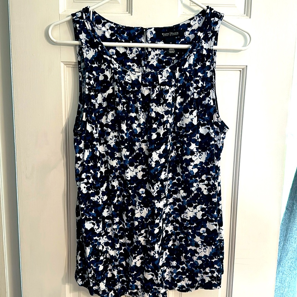 WHBM Women’s sleeveless blouse